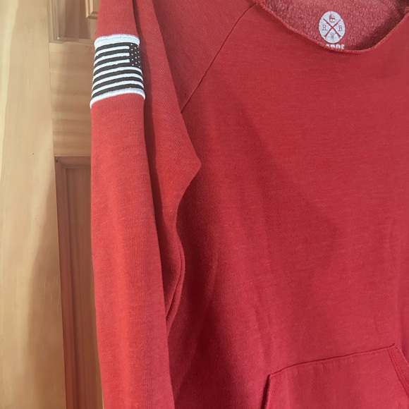 Like new rwb shirt made in the USA - Picture 3 of 3